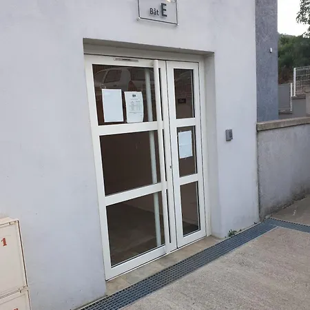 Recent Apartment Corte (Corsica)